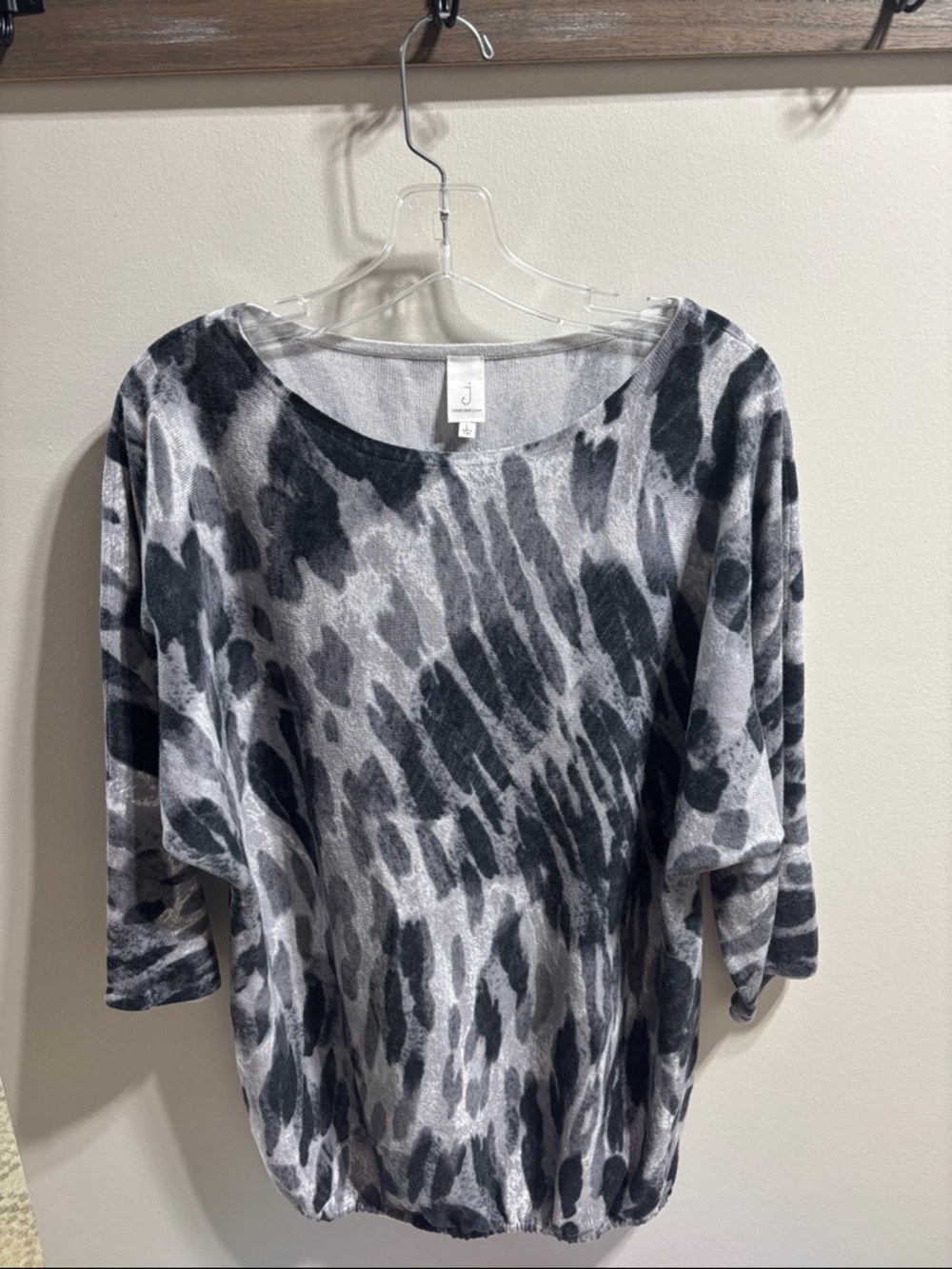 Women’s Large Jones New York lightweight sweater